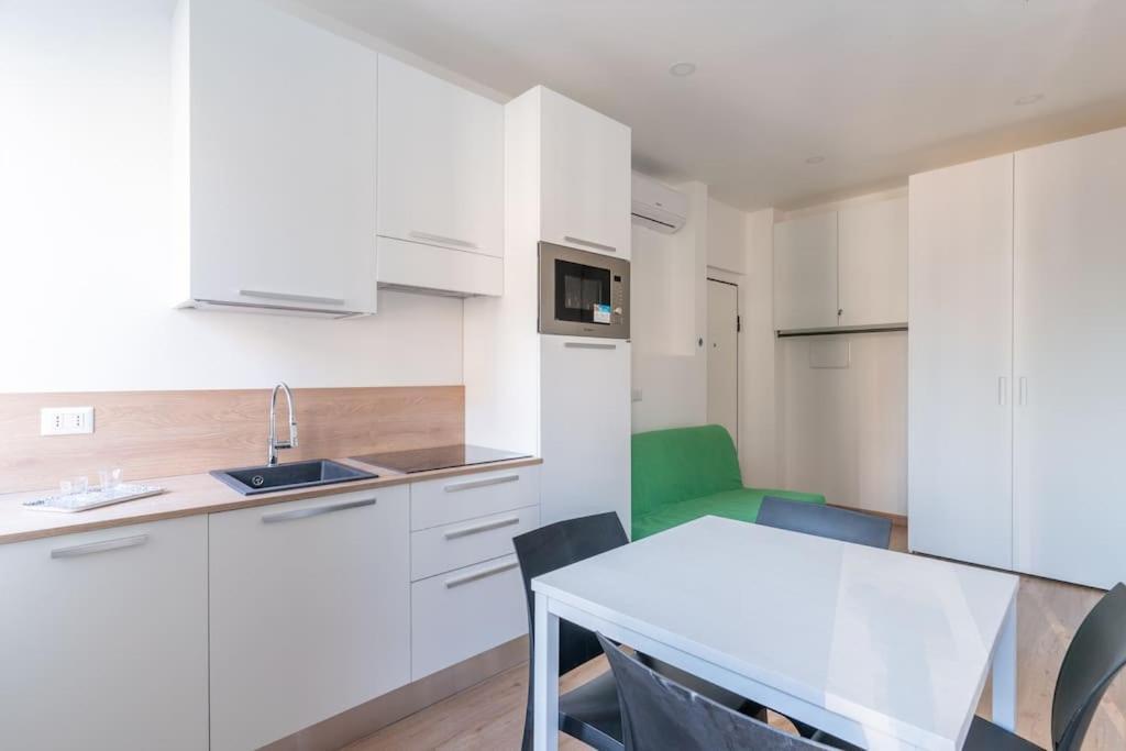 Cimiano Suite 22, New Apartment 米兰 外观 照片