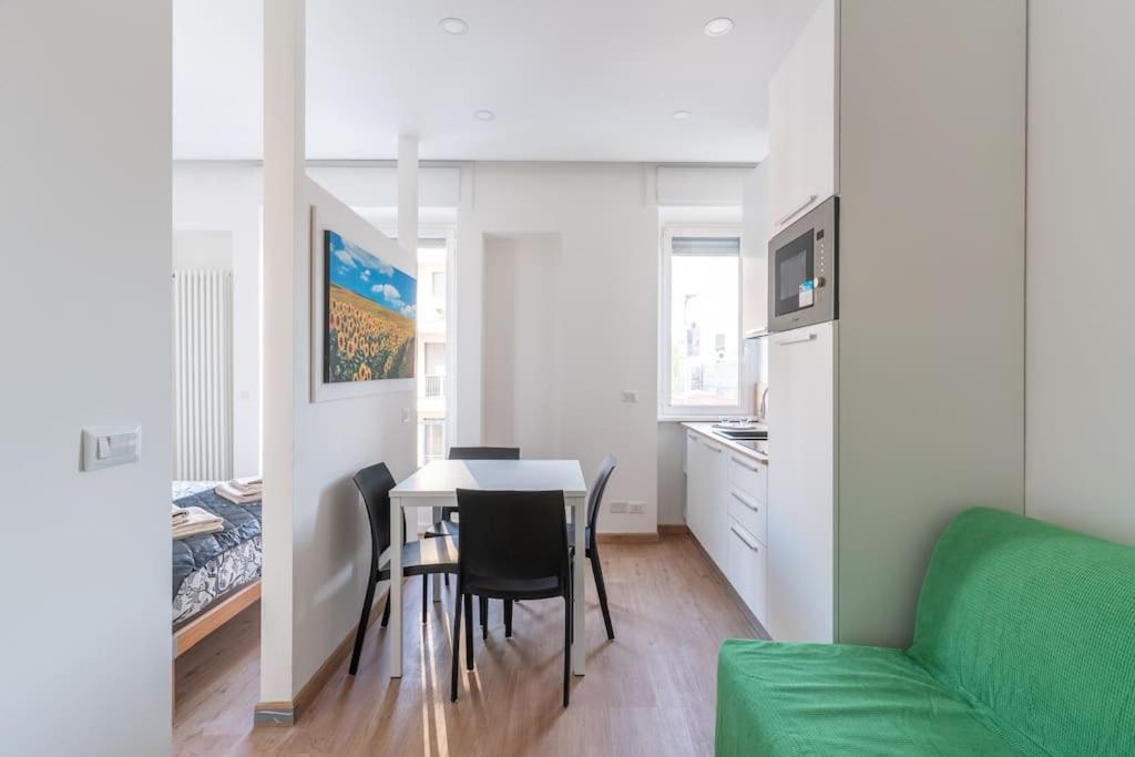 Cimiano Suite 22, New Apartment 米兰 外观 照片